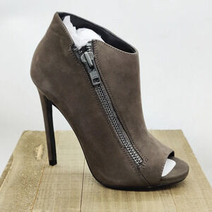 Steve Madden Bootie Heel Suede Dusky Brown / Best fits 6.5